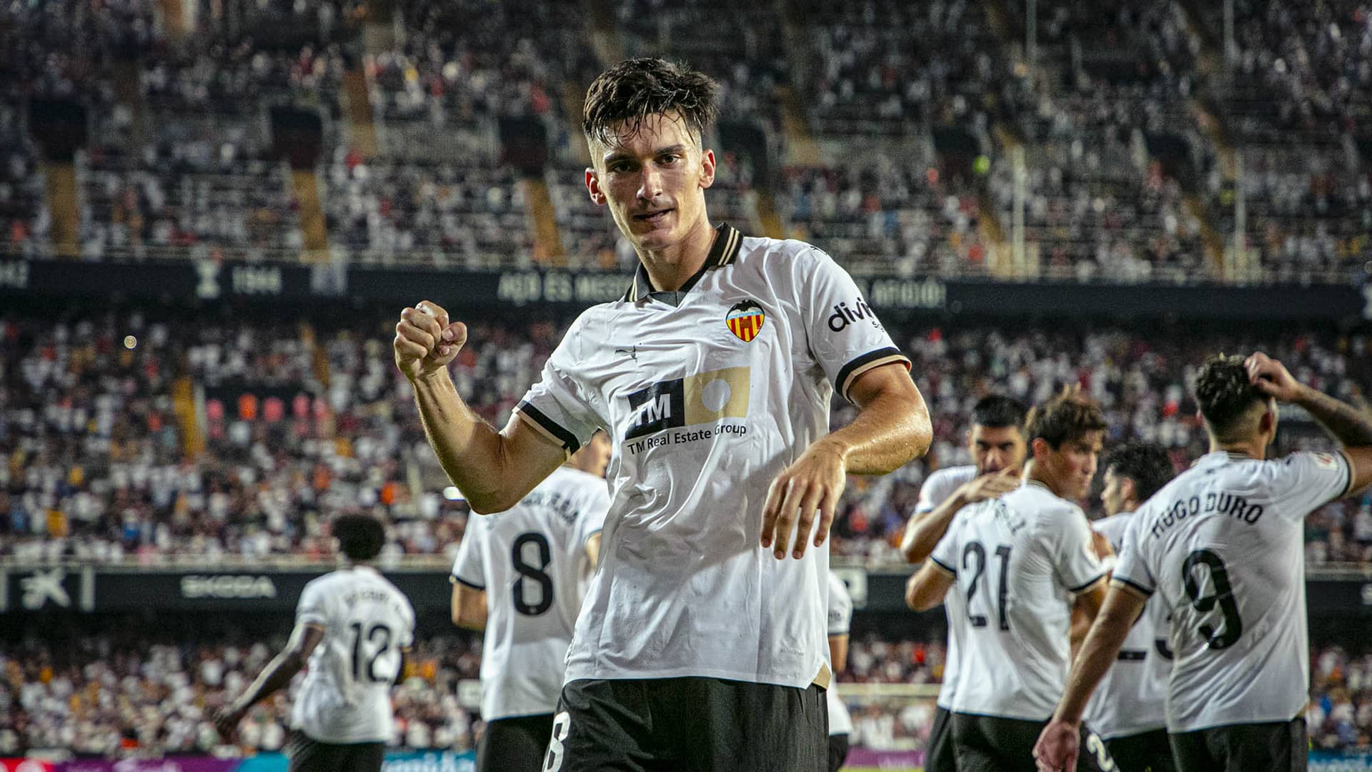 Pepelu, un todoterreno para el centro del campo del Valencia CF - Valencia CF